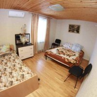 Спальная комната на 3 персоны 1 этаж (3)